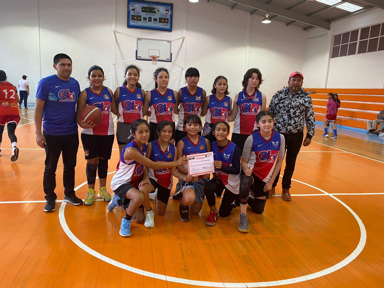 Torneo estatal de basquetbol femenil en la ciudad de Pátzcuaro