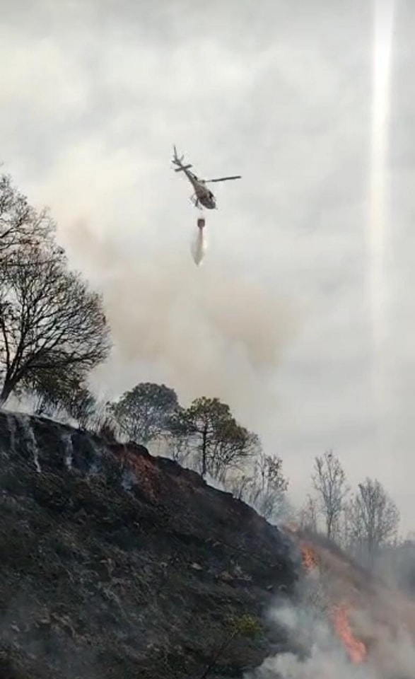 Apoyo Aéreo por Parte del Gobierno del Estado Contra el Incendio Forestal en Ziracuaretiro